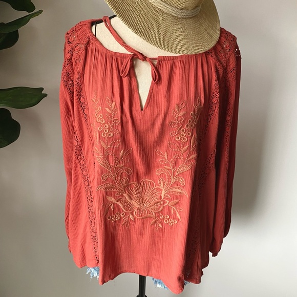 New- Bohemian embroidered long sleeve tunic top - Picture 7 of 10